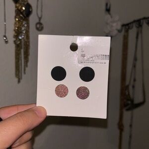 Black and gold simple earrings